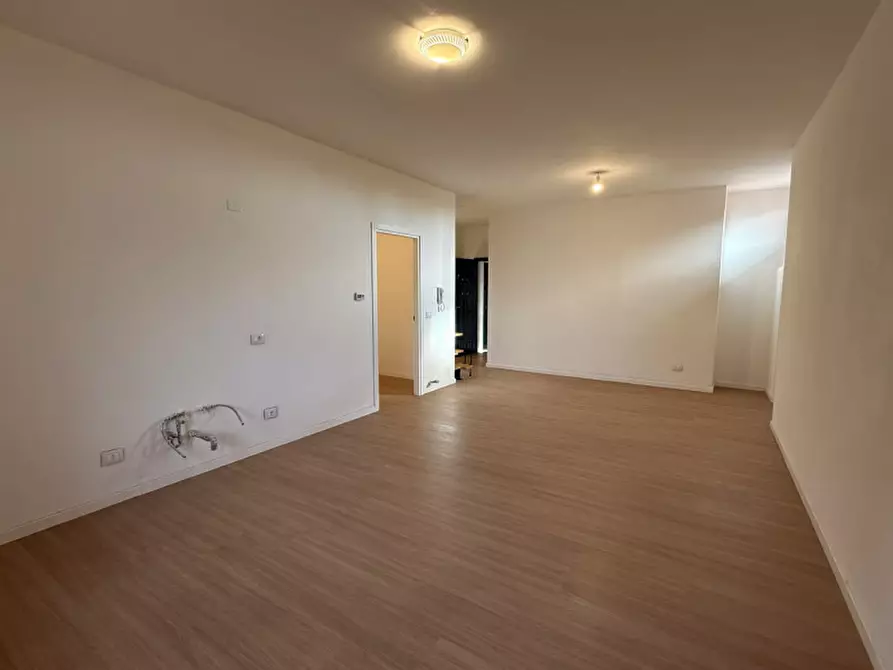 Immagine 5 di Appartamento in vendita  in via piave a Lonato del Garda