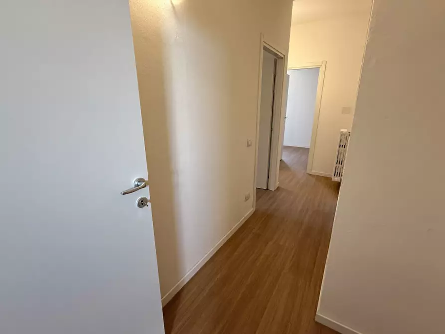 Immagine 9 di Appartamento in vendita  in via piave a Lonato del Garda