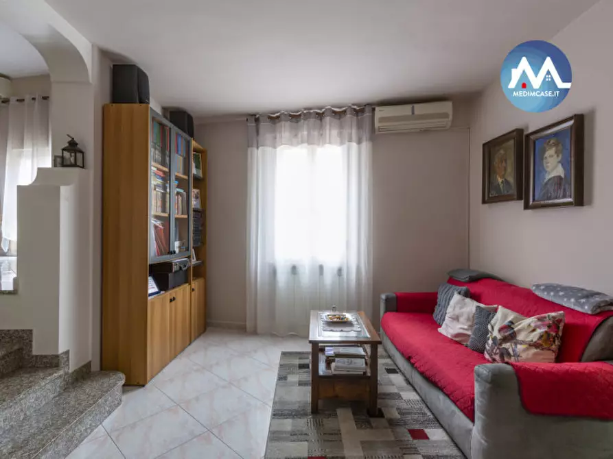 Immagine 1 di Villetta a schiera in vendita  in Via Lorenzo Gasparri a Pesaro