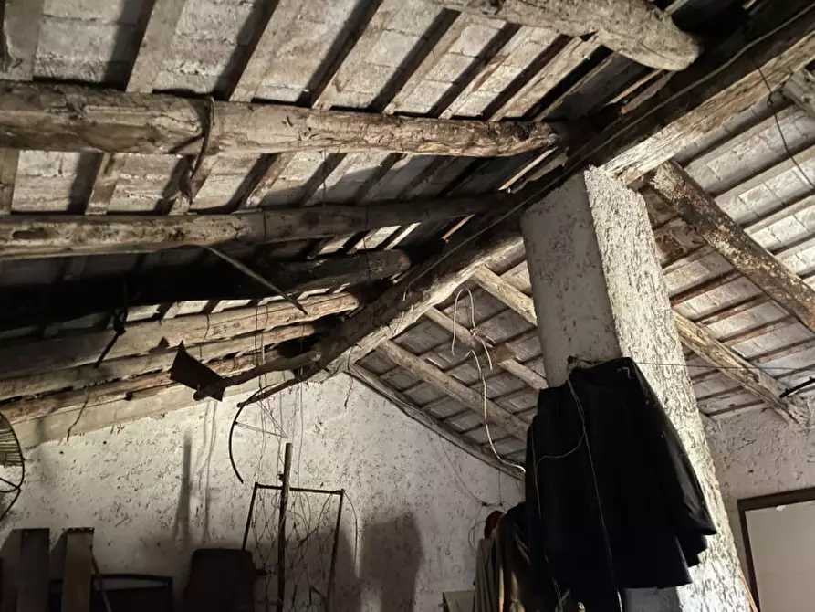 Immagine 8 di Rustico / casale in vendita  in via valcavasia a Cavaso Del Tomba