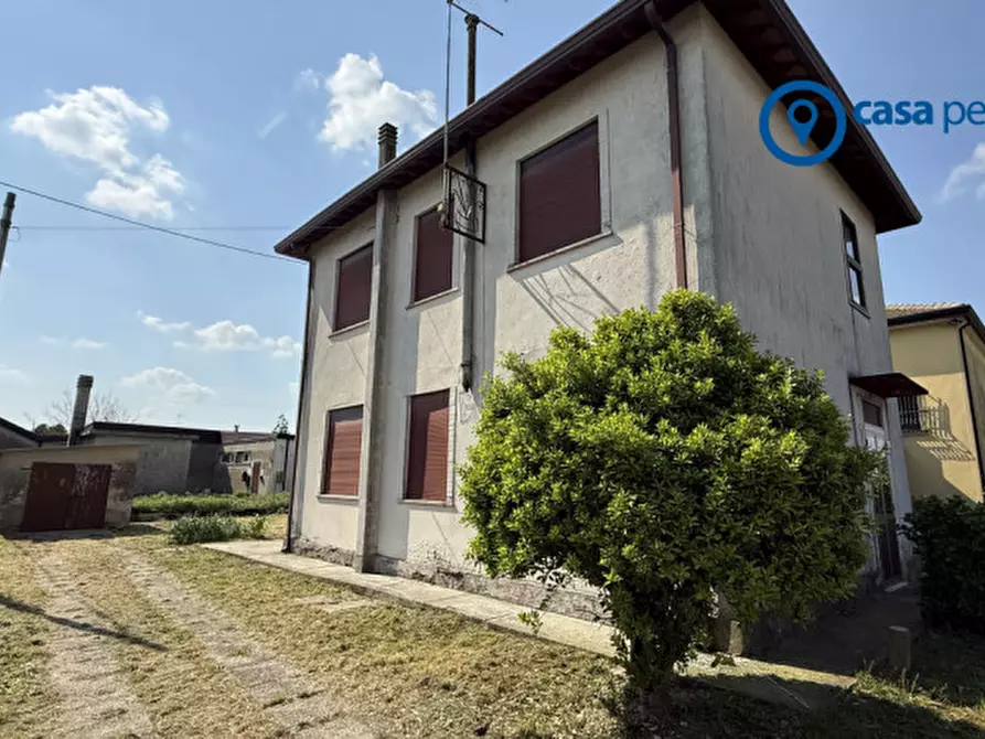 Immagine 1 di Casa indipendente in vendita  in Via Antonio Gramsci, 3 a Gavello