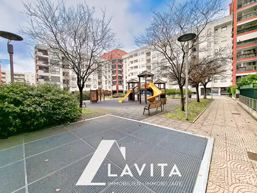 Immagine 37 di Appartamento in vendita  in Via Resia - Reschenstraße a Bolzano