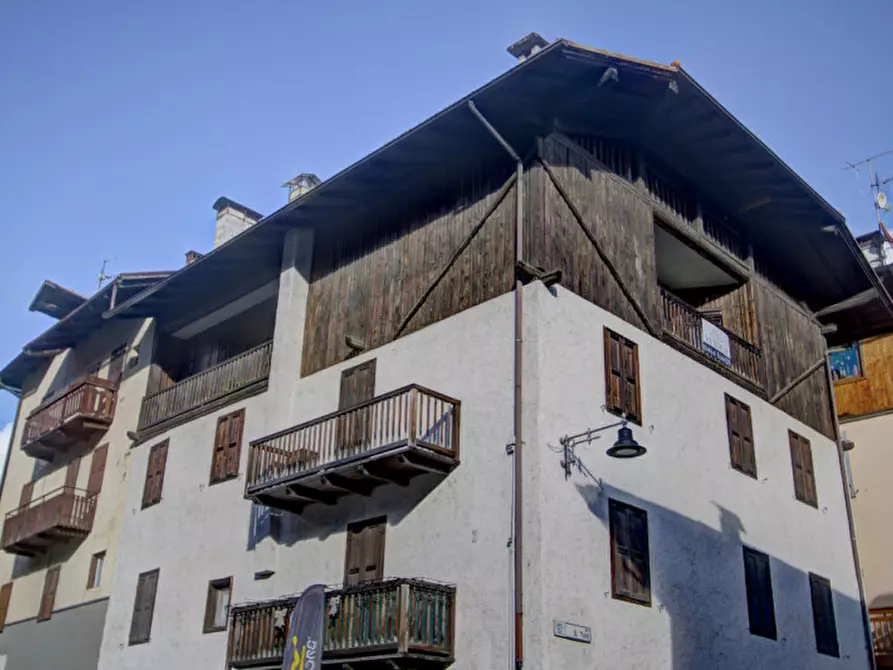 Immagine 1 di Appartamento in vendita  in Via Enrico Toti, 10 a Pinzolo