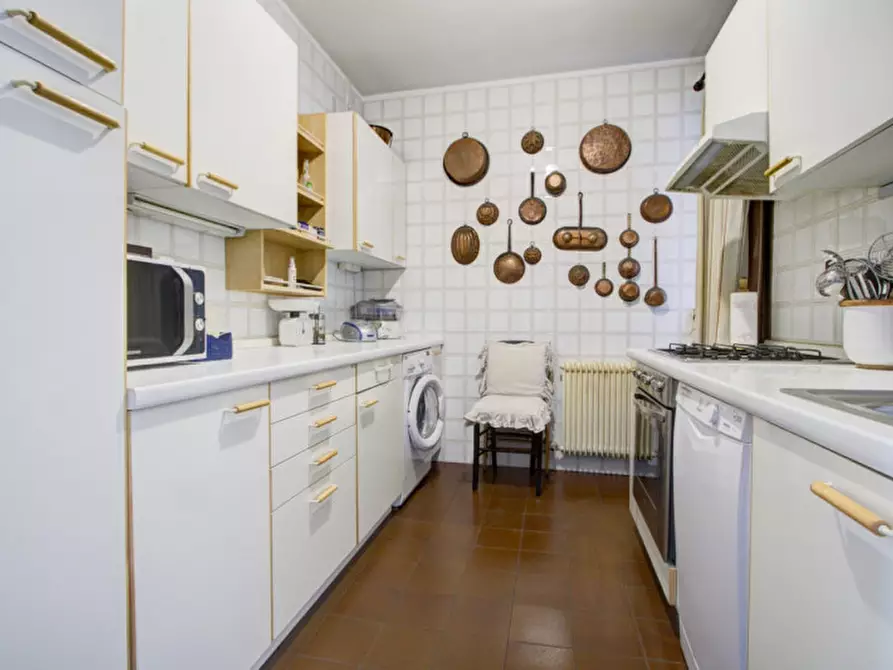 Immagine 14 di Appartamento in vendita  in Via Enrico Toti, 10 a Pinzolo