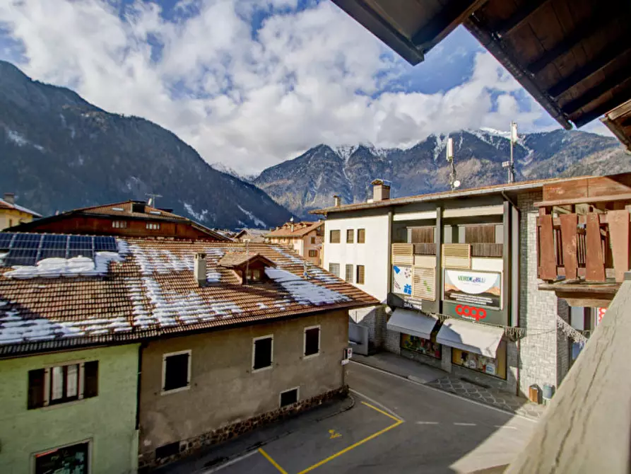 Immagine 15 di Appartamento in vendita  in Via Enrico Toti, 10 a Pinzolo