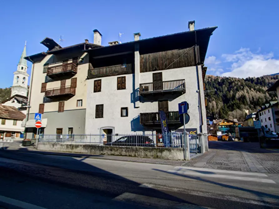 Immagine 20 di Appartamento in vendita  in Via Enrico Toti, 10 a Pinzolo