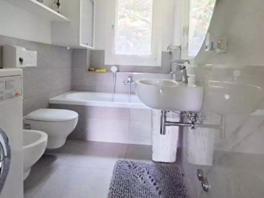 Immagine 9 di Appartamento in vendita  in Costabissara a Costabissara