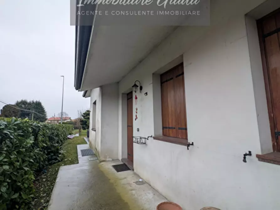 Immagine 11 di Casa indipendente in vendita  a Godega Di Sant'urbano