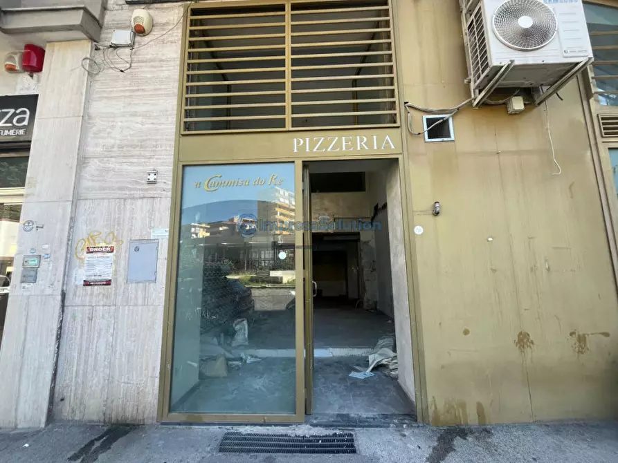 Immagine 3 di Negozio in affitto  in Largo Alessandro Lala a Napoli