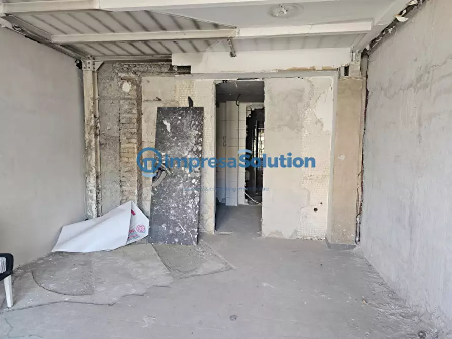 Immagine 9 di Negozio in affitto  in Largo Alessandro Lala a Napoli