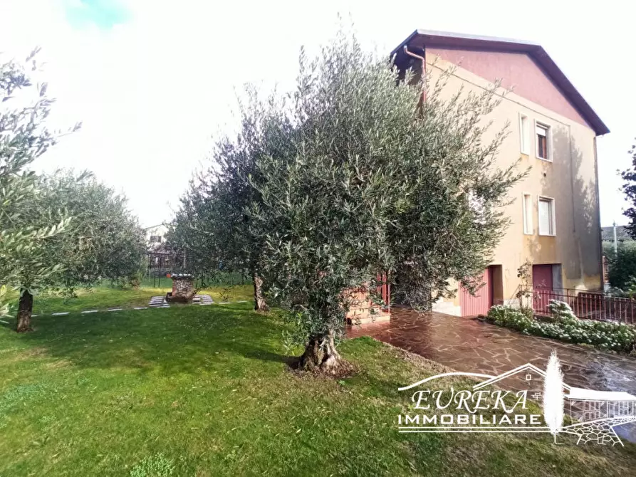 Immagine 1 di Appartamento in vendita  in Via Roma 152 a Castiglione Del Lago