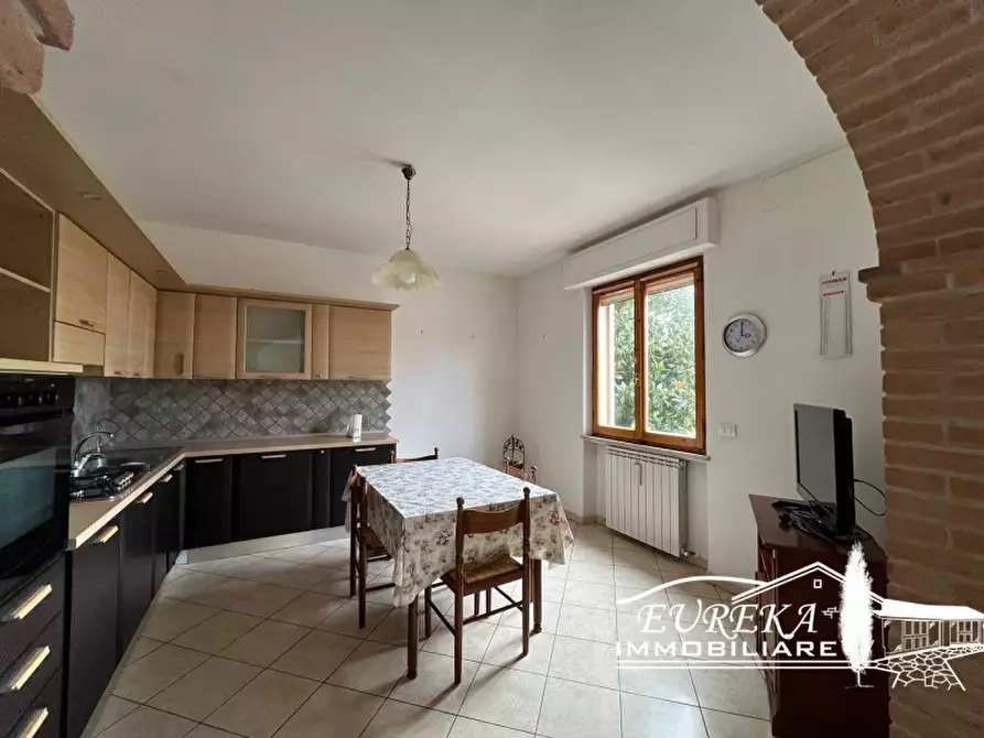 Immagine 9 di Appartamento in vendita  in Via Roma 152 a Castiglione Del Lago