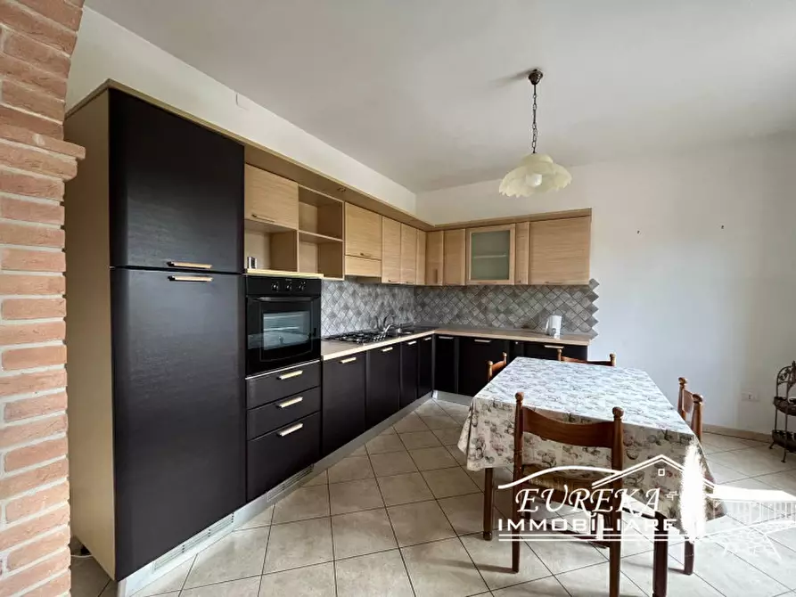 Immagine 10 di Appartamento in vendita  in Via Roma 152 a Castiglione Del Lago