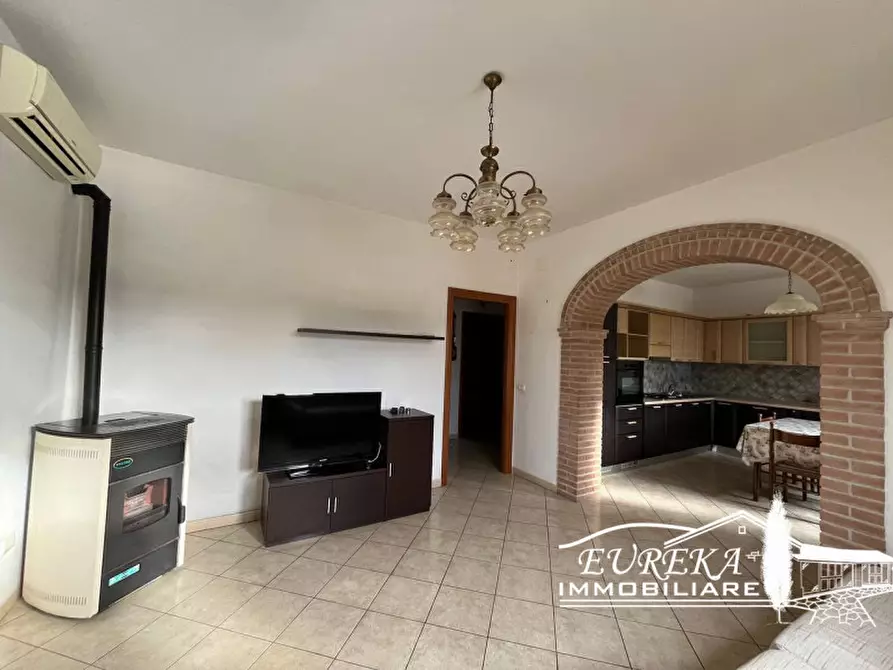 Immagine 12 di Appartamento in vendita  in Via Roma 152 a Castiglione Del Lago