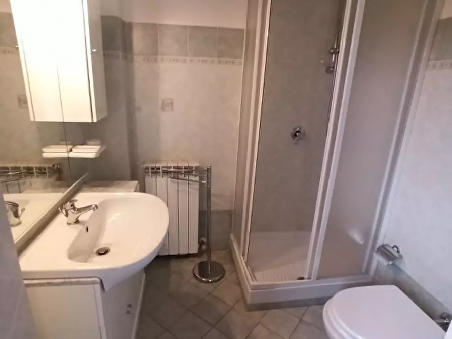 Immagine 18 di Appartamento in vendita  in Via Roma 152 a Castiglione Del Lago