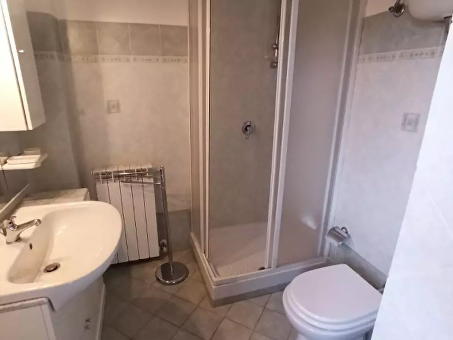 Immagine 19 di Appartamento in vendita  in Via Roma 152 a Castiglione Del Lago