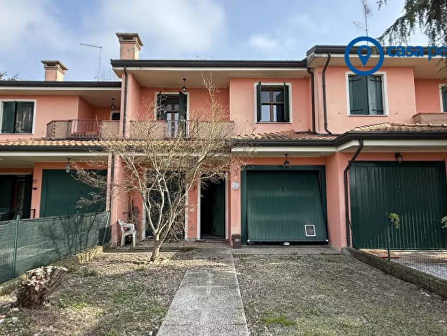 Immagine 1 di Villetta a schiera in vendita  in Via Don G. Lezziero 3 a Villanova Marchesana