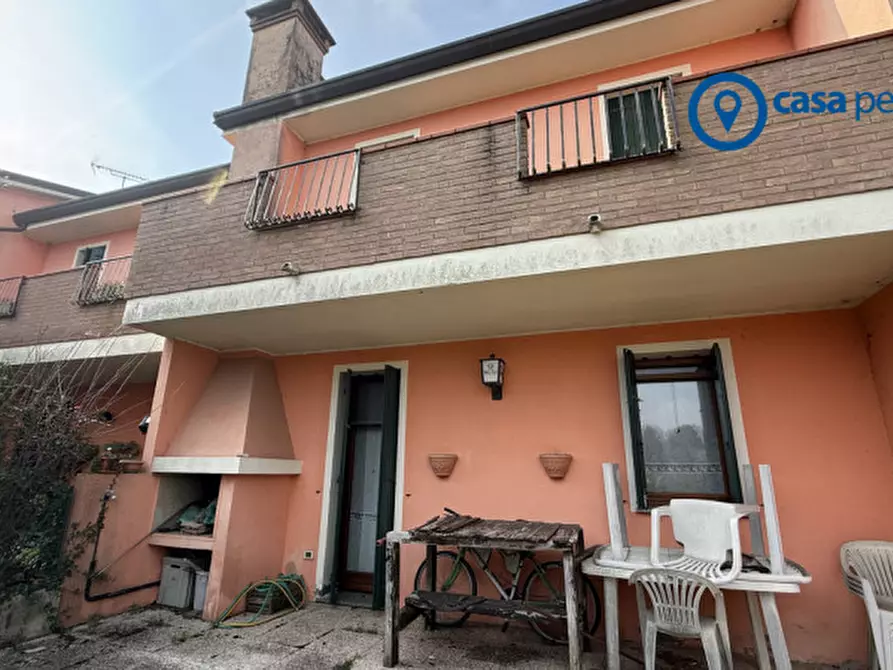 Immagine 15 di Villetta a schiera in vendita  in Via Don G. Lezziero 3 a Villanova Marchesana