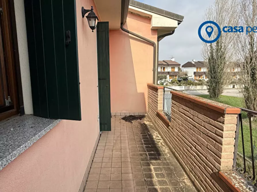 Immagine 28 di Villetta a schiera in vendita  in Via Don G. Lezziero 3 a Villanova Marchesana