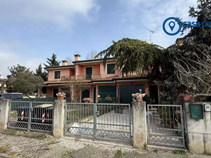 Immagine 34 di Villetta a schiera in vendita  in Via Don G. Lezziero 3 a Villanova Marchesana