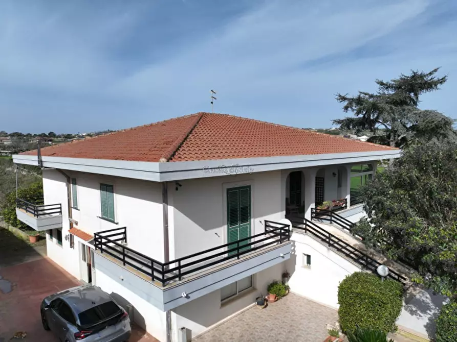 Immagine 3 di Casa indipendente in vendita  a Modica