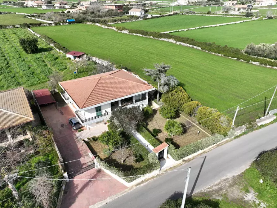 Immagine 5 di Casa indipendente in vendita  a Modica