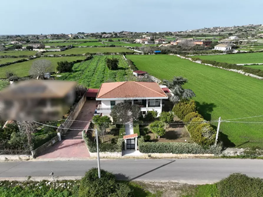 Immagine 8 di Casa indipendente in vendita  a Modica