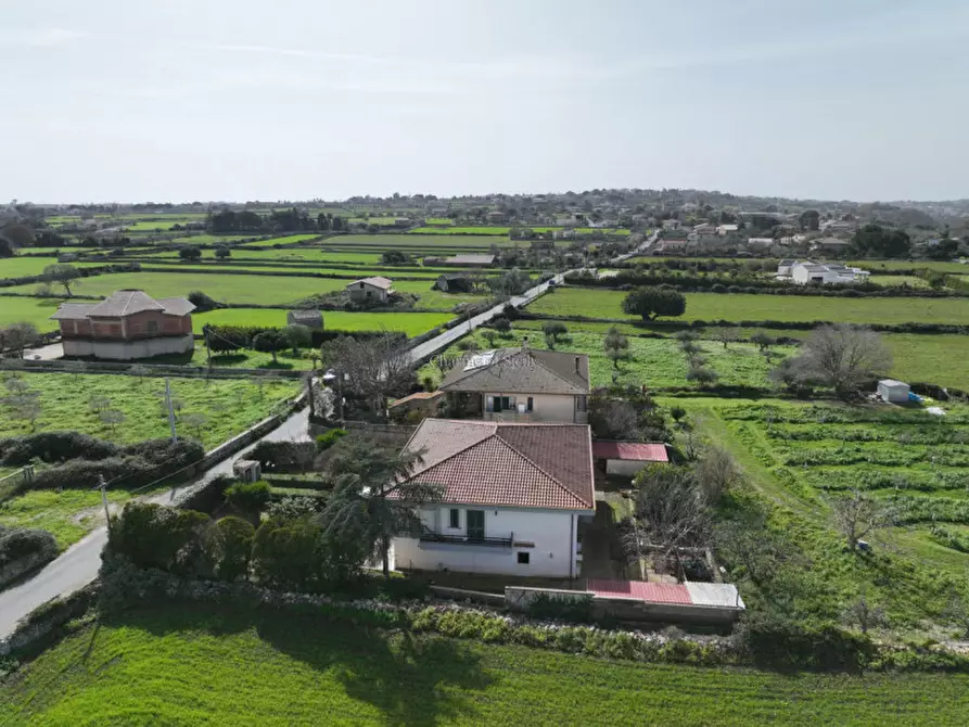 Immagine 10 di Casa indipendente in vendita  a Modica