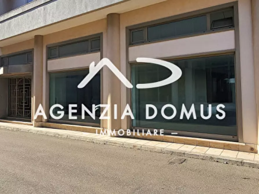 Immagine 8 di Negozio in affitto  in via ugento 59 a Racale