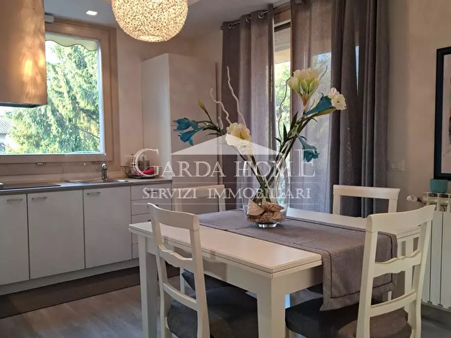 Immagine 8 di Appartamento in vendita  in Viale Ugo Foscolo a Toscolano-Maderno