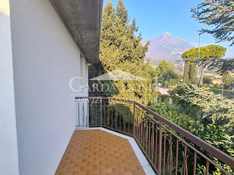 Immagine 17 di Appartamento in vendita  in Viale Ugo Foscolo a Toscolano-Maderno