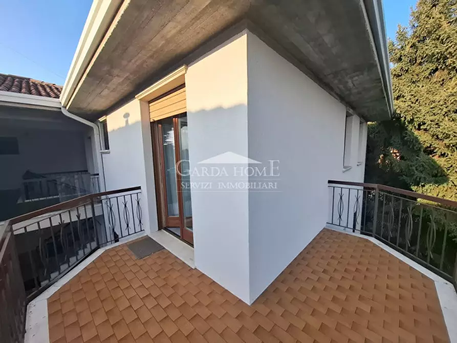 Immagine 22 di Appartamento in vendita  in Viale Ugo Foscolo a Toscolano-Maderno