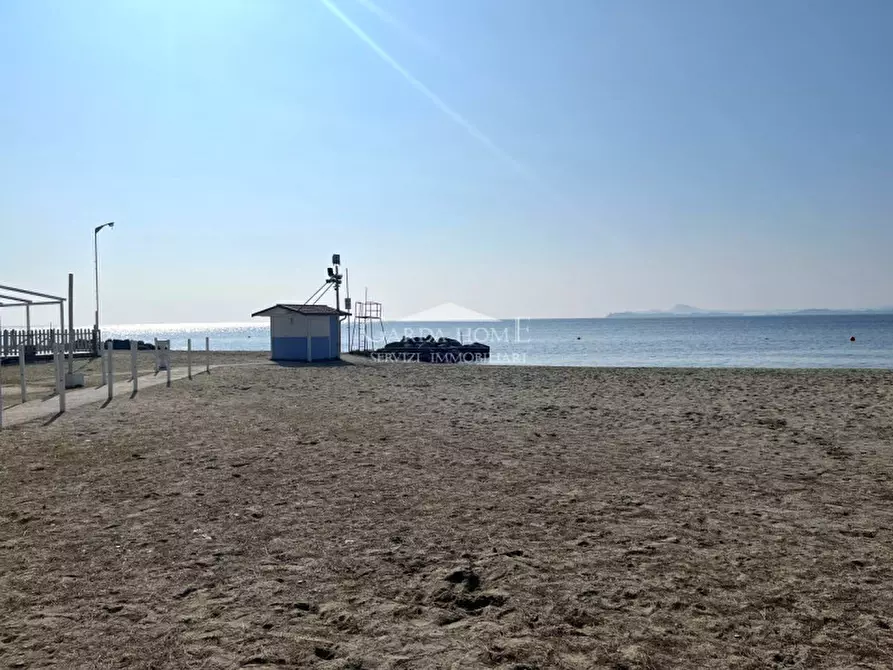 Immagine 34 di Appartamento in vendita  in Viale Ugo Foscolo a Toscolano-Maderno