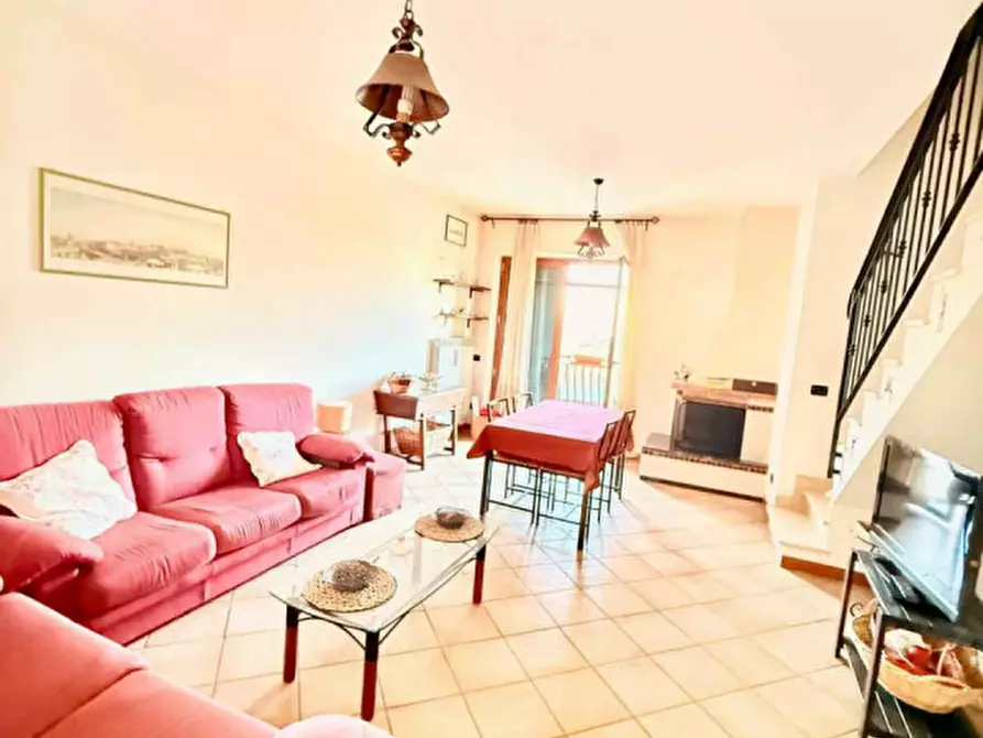 Immagine 5 di Appartamento in affitto  in via degli agrifogli a Rocca Di Papa