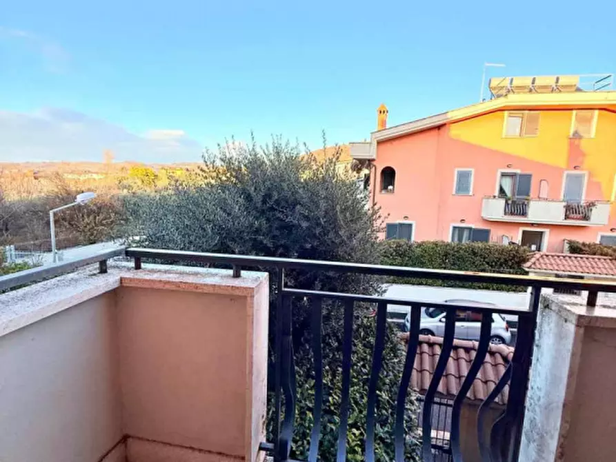 Immagine 19 di Appartamento in affitto  in via degli agrifogli a Rocca Di Papa