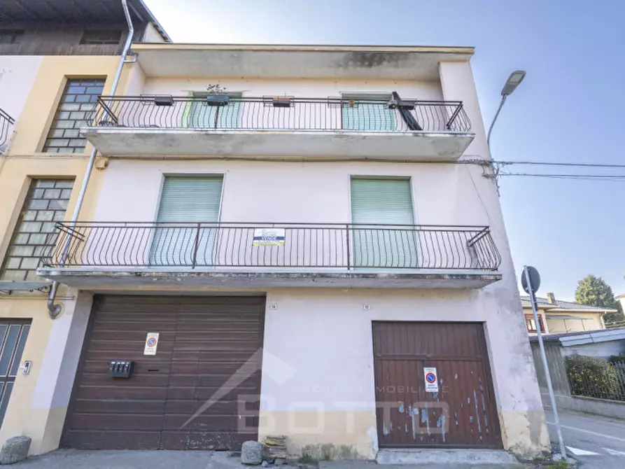 Immagine 11 di Appartamento in vendita  in via silvio pellico,13 a Carpignano Sesia