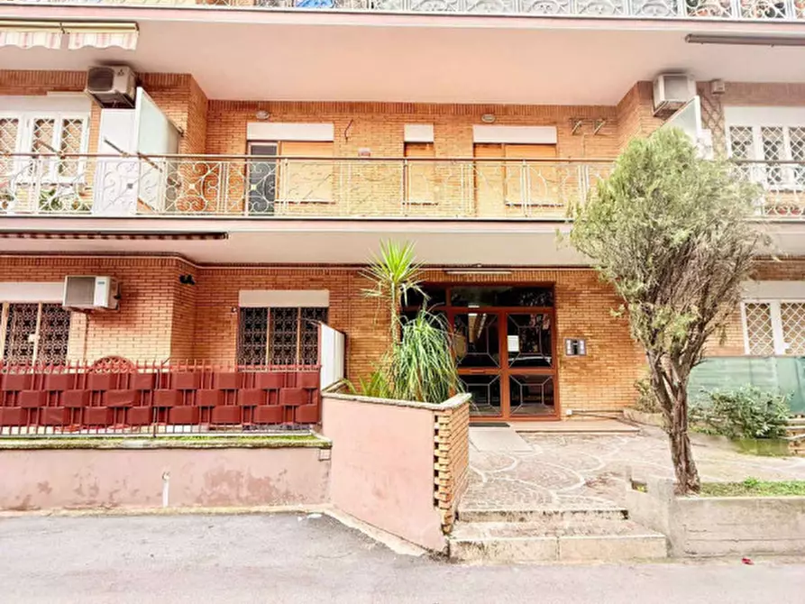 Immagine 30 di Appartamento in affitto  in VIA LUCA GHINI a Roma