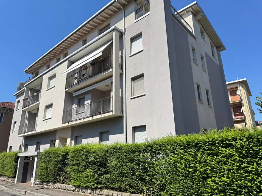 Immagine 2 di Appartamento in vendita  in Via Arrigo Boito a Brescia