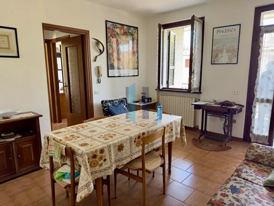 Immagine 3 di Appartamento in vendita  in Via Tre Martiri a Gropparello
