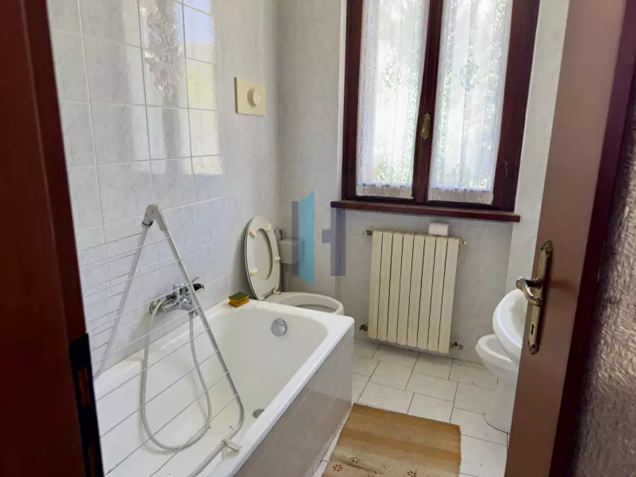 Immagine 15 di Appartamento in vendita  in Via Tre Martiri a Gropparello