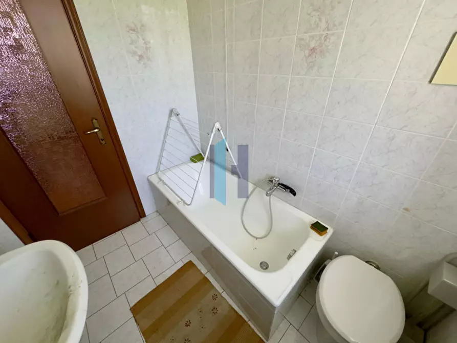 Immagine 19 di Appartamento in vendita  in Via Tre Martiri a Gropparello