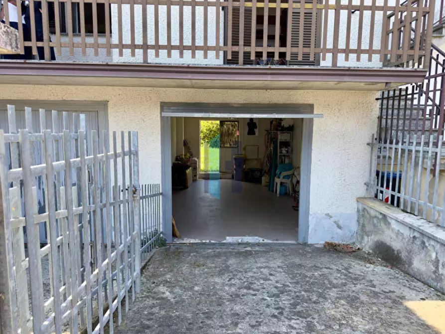 Immagine 25 di Appartamento in vendita  in Via Tre Martiri a Gropparello