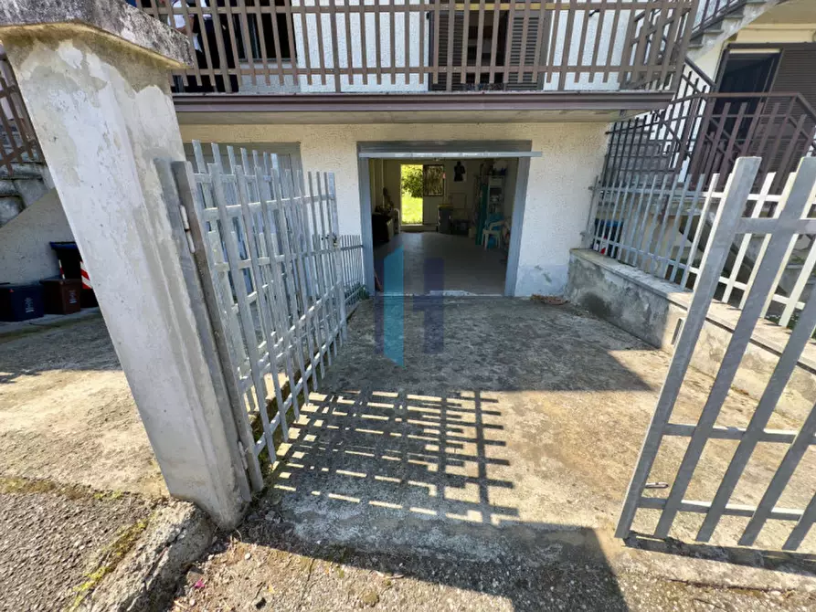Immagine 29 di Appartamento in vendita  in Via Tre Martiri a Gropparello