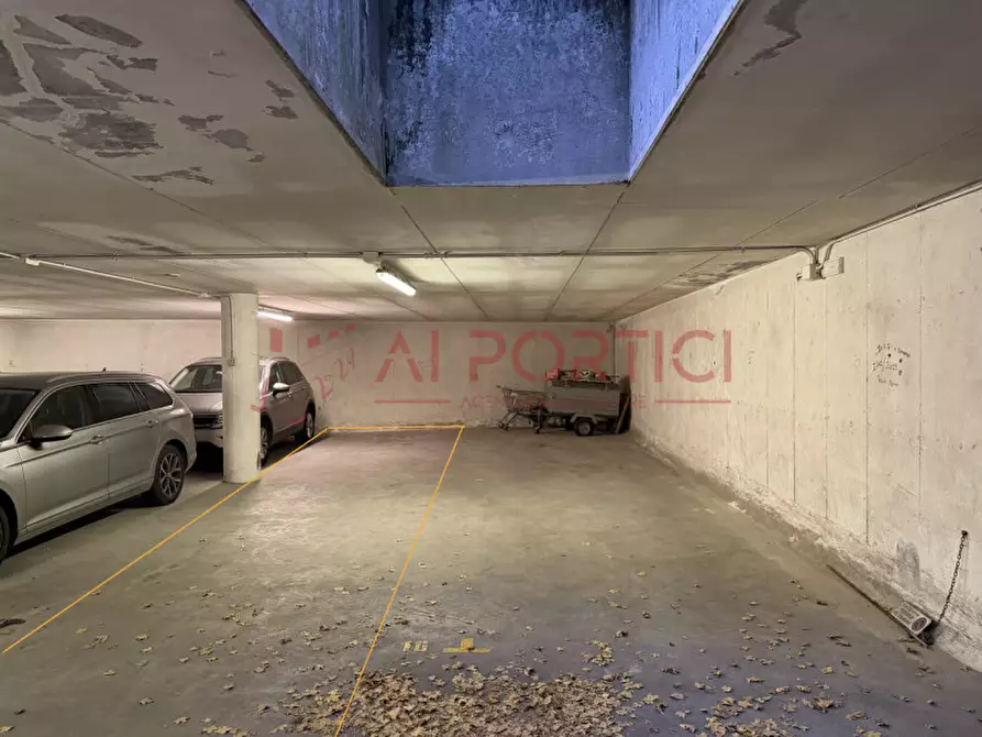Immagine 2 di Posto auto in affitto  in Via Ugo Valeri a Piove Di Sacco