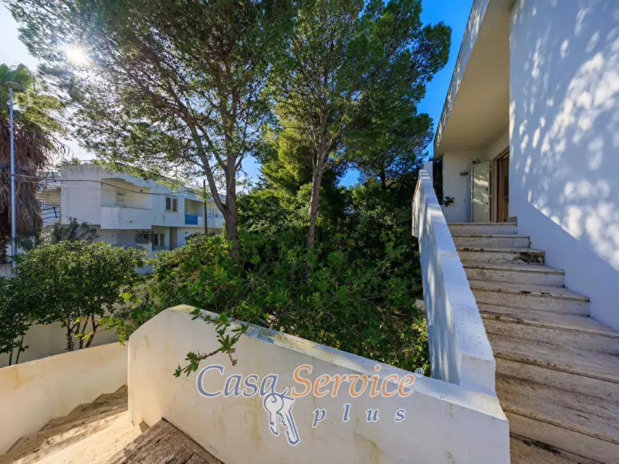 Immagine 17 di Villa in vendita  in Via delle Ginestre a Gallipoli
