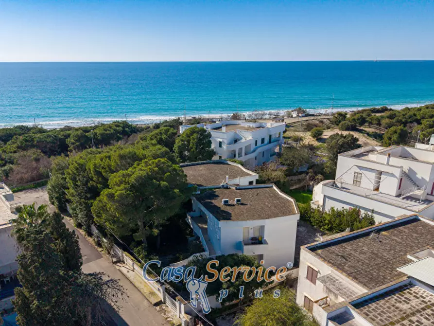 Immagine 34 di Villa in vendita  in Via delle Ginestre a Gallipoli