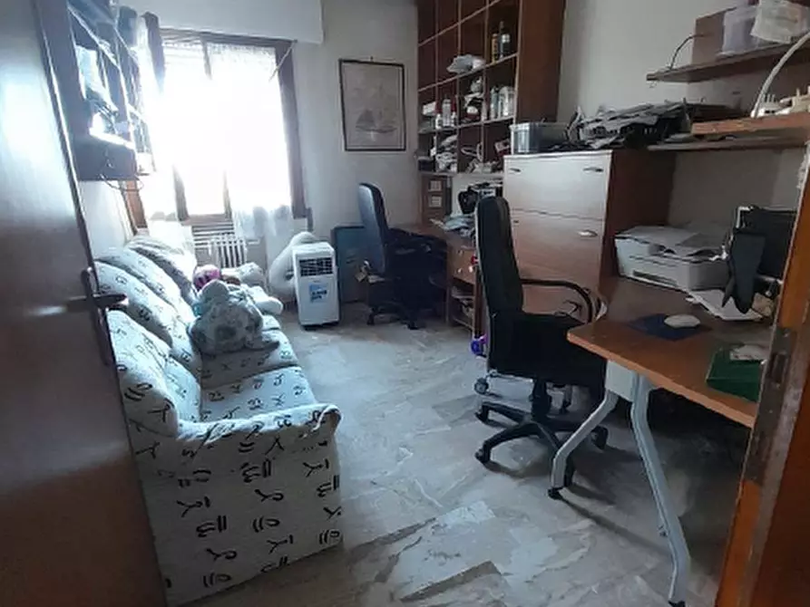 Immagine 11 di Appartamento in vendita  in Viale Viareggio, 49 a Spinea