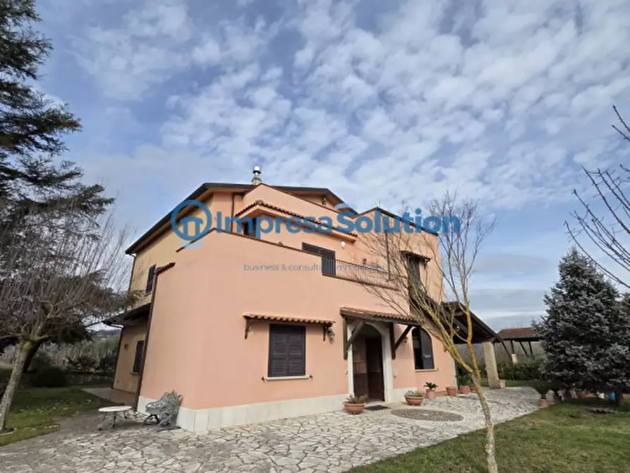 Immagine 2 di Villa in vendita  in Via Cantalupi 6 a Benevento