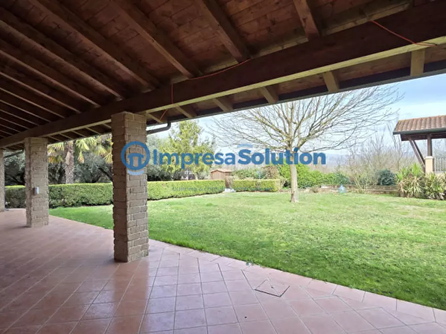 Immagine 7 di Villa in vendita  in Via Cantalupi 6 a Benevento