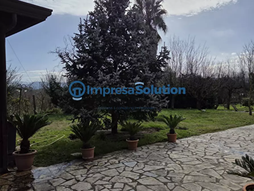 Immagine 12 di Villa in vendita  in Via Cantalupi 6 a Benevento
